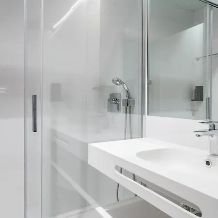 Apartamento Limehome Defensores De Chaves *