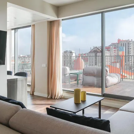 מלון דירות Limehome Defensores De Chaves 3*