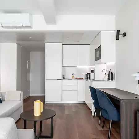 Limehome Defensores De Chaves מלון דירות 3*