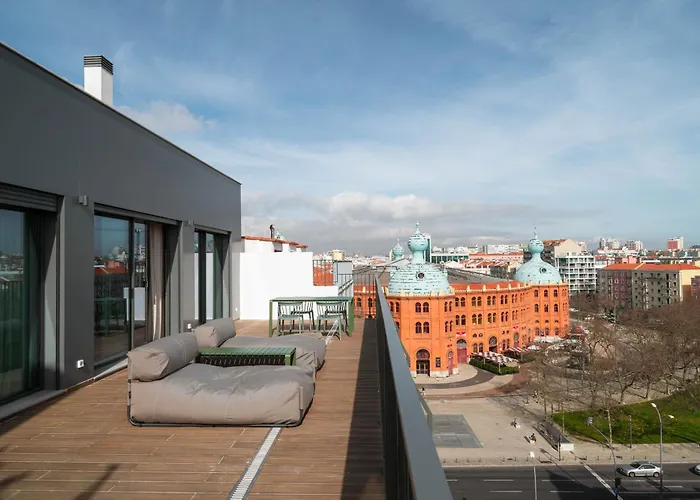 Limehome Defensores De Chaves Lisboa