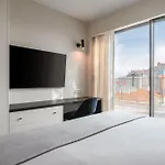 Limehome Saldanha 3*