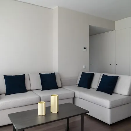 Apartment Limehome Defensores De Chaves Lisbon