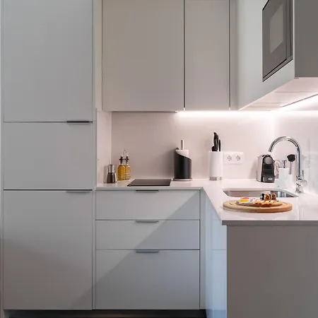 Limehome Defensores De Chaves Apartment Lisbon