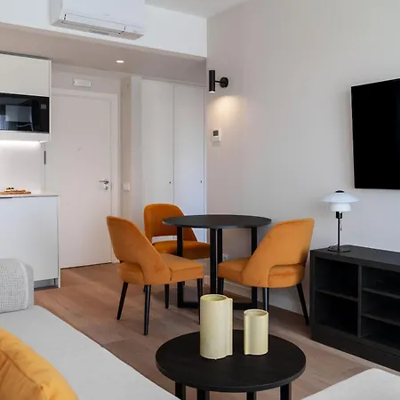 Apartment Limehome Defensores De Chaves