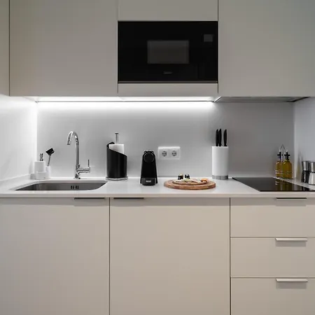 Limehome Defensores De Chaves * Lisbon