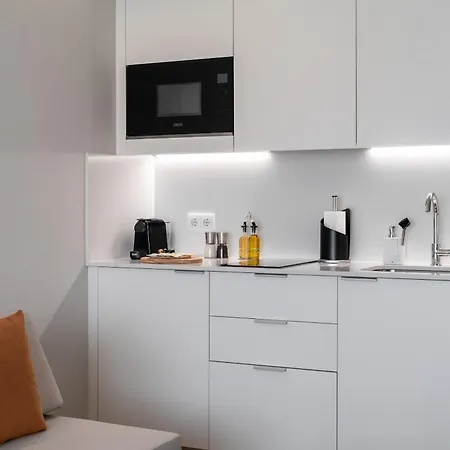 Limehome Defensores De Chaves Apartment