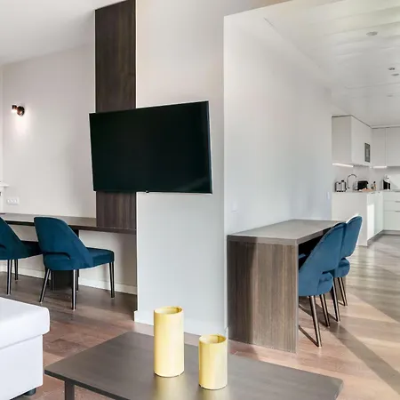 Limehome Campo Pequeno Aparthotel