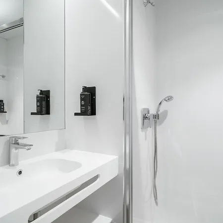 Limehome Campo Pequeno 3* Lisbona