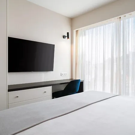 Limehome Campo Pequeno Aparthotel Lisbona