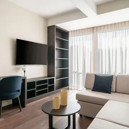 Limehome Campo Pequeno 리스본