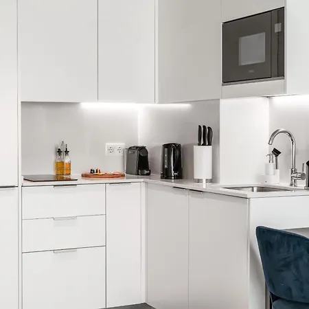 Limehome Campo Pequeno Aparthotel 3*