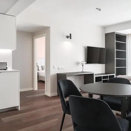 Aparthotel Limehome Defensores De Chaves